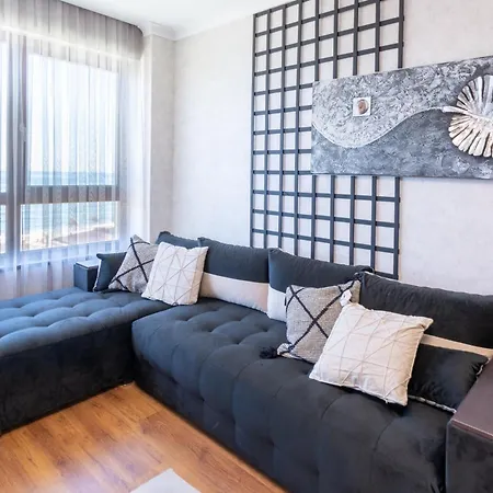 Apartmán 1st Line Sea View Sirena Zlate písky